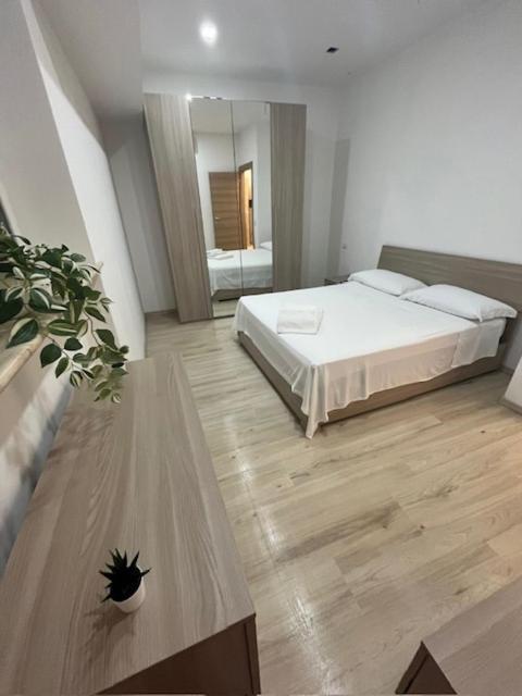 Villa Milano Apt. N. 2 Buitenkant foto
